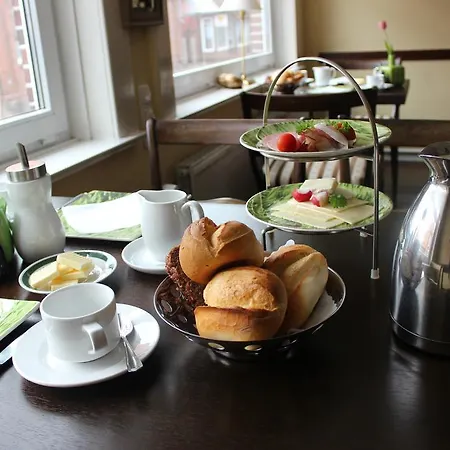 Garni Zur Linde היטזאקר